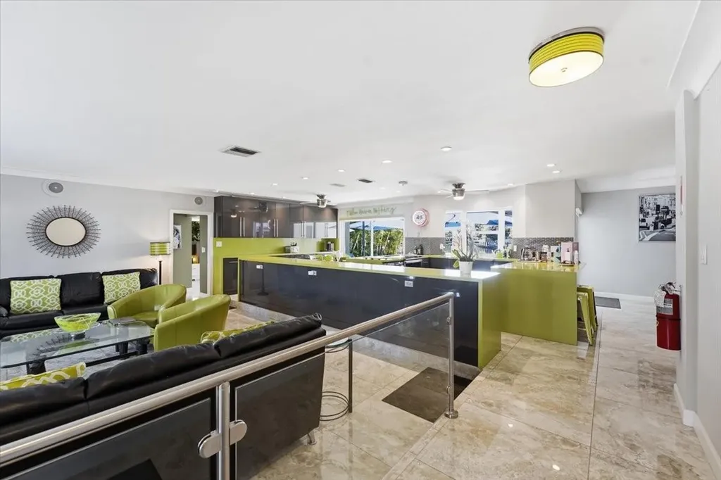 2830 NE 55th Street Fort Lauderdale FL 33308