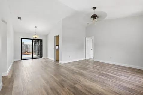 11841 NW 39th Place Sunrise FL 33323
