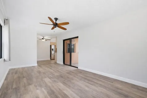 11841 NW 39th Place Sunrise FL 33323