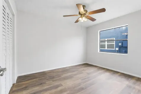 11841 NW 39th Place Sunrise FL 33323