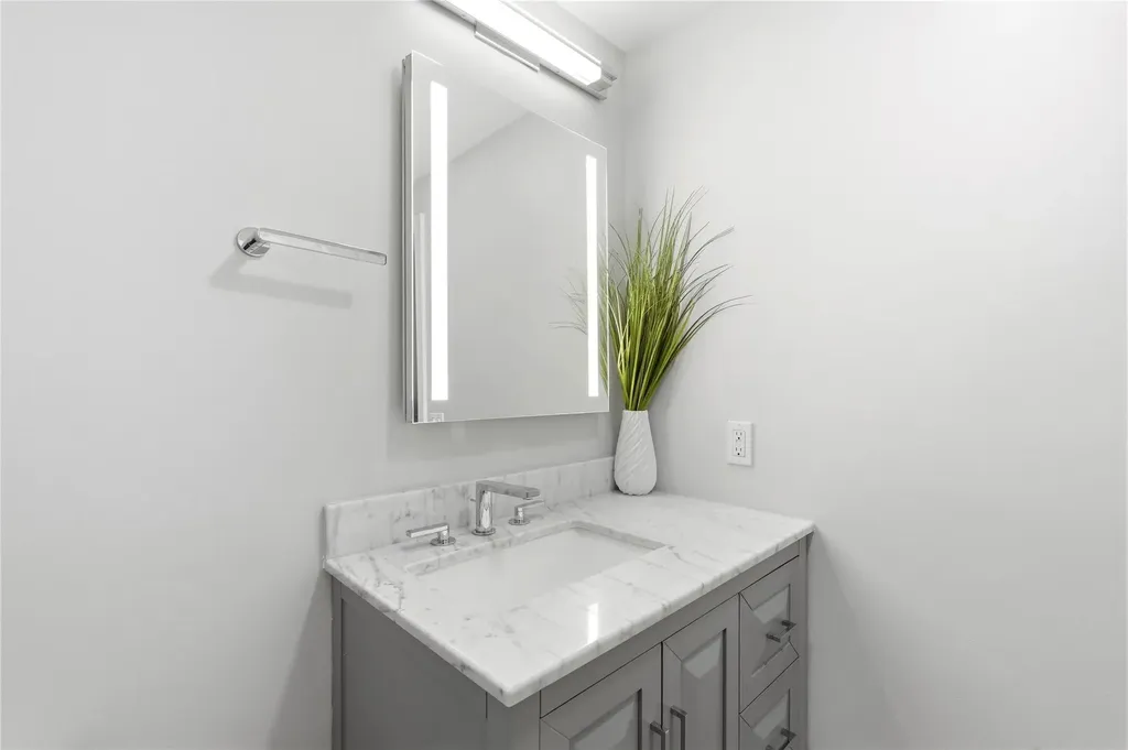 511 SE 5th Avenue Fort Lauderdale FL 33301