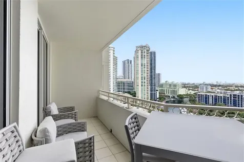 511 SE 5th Avenue Fort Lauderdale FL 33301