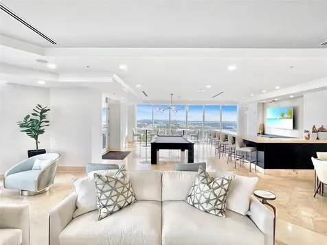 511 SE 5th Avenue Fort Lauderdale FL 33301