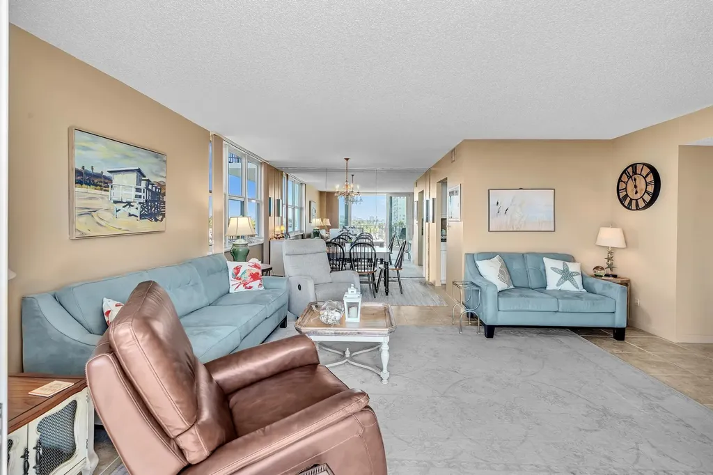 3233 NE 32nd Avenue Fort Lauderdale FL 33308