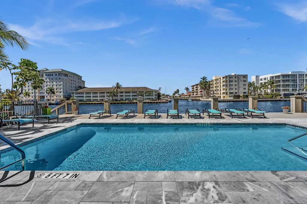 3233 NE 32nd Avenue Fort Lauderdale FL 33308