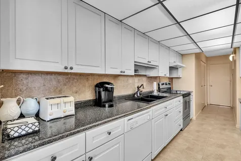 3233 NE 32nd Avenue Fort Lauderdale FL 33308