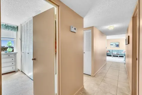 3233 NE 32nd Avenue Fort Lauderdale FL 33308