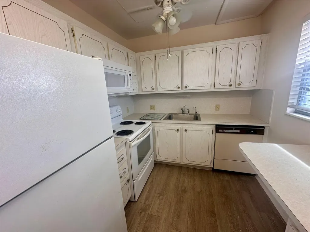 29 Preston A Boca Raton FL 33434