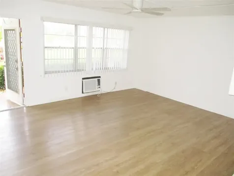 513 Mansfield M Boca Raton FL 33434