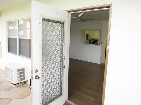 513 Mansfield M Boca Raton FL 33434