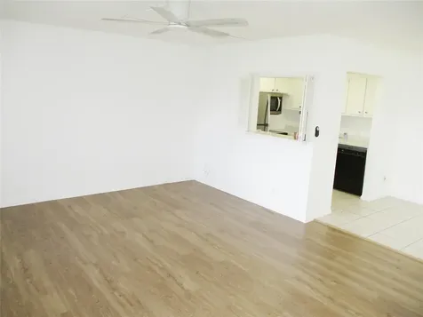 513 Mansfield M Boca Raton FL 33434
