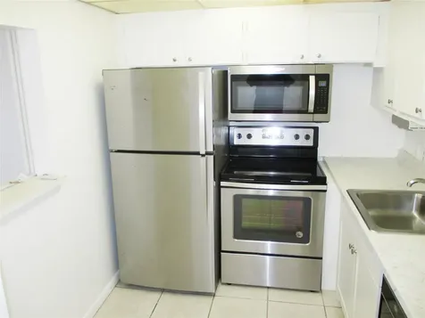 513 Mansfield M Boca Raton FL 33434