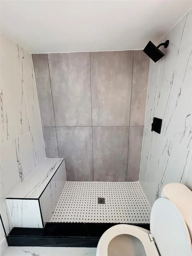 105 NW 28th Way Fort Lauderdale FL 33311