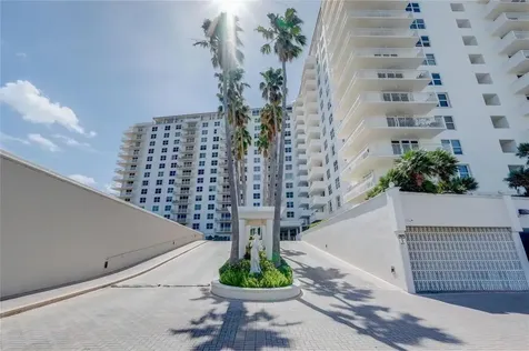 1 Las Olas Circle Fort Lauderdale FL 33316