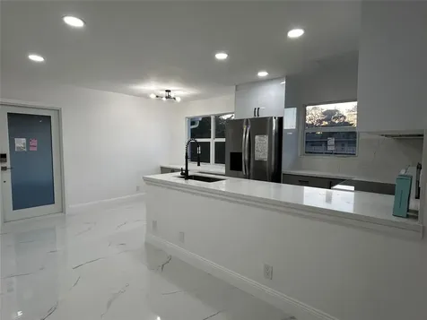 115 Ventnor F Deerfield Beach FL 33442