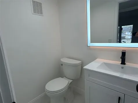 115 Ventnor F Deerfield Beach FL 33442