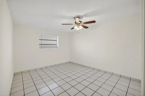 2500 SW 18th Terrace Fort Lauderdale FL 33315