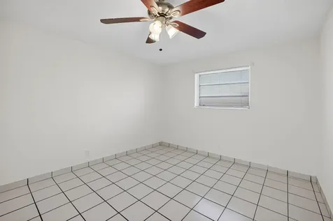2500 SW 18th Terrace Fort Lauderdale FL 33315