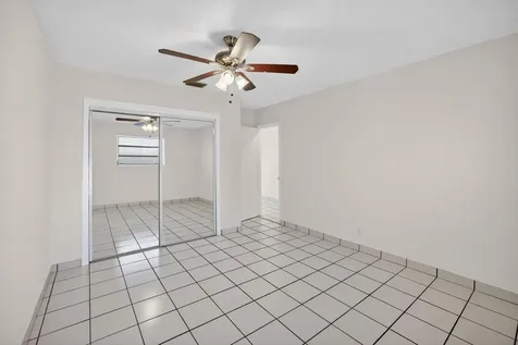 2500 SW 18th Terrace Fort Lauderdale FL 33315