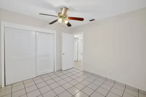2500 SW 18th Terrace Fort Lauderdale FL 33315