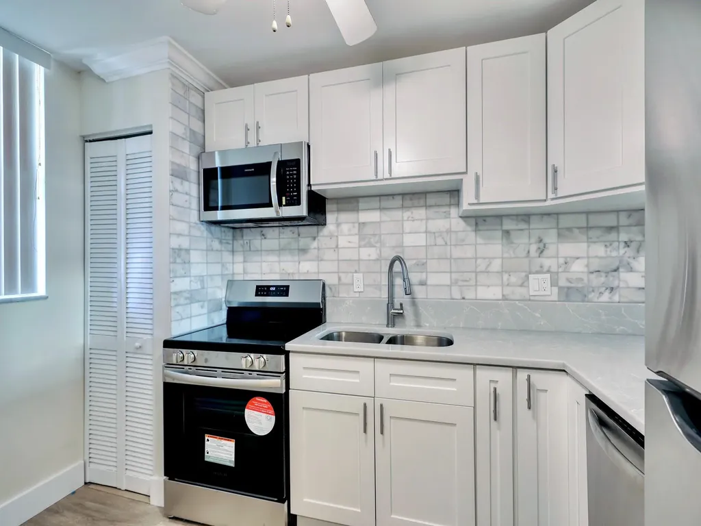 5300 NE 24th Terrace Fort Lauderdale FL 33308