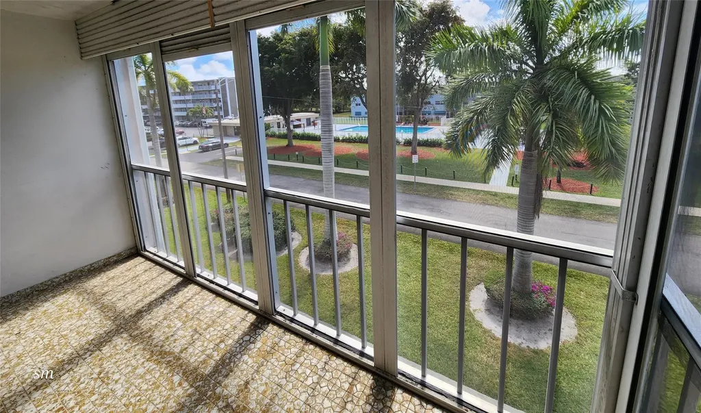 4900 Washington Street Hollywood FL 33021