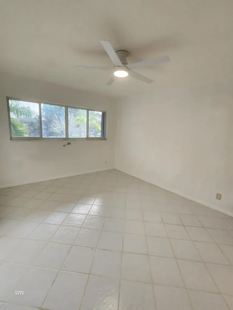 4900 Washington Street Hollywood FL 33021