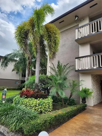 4900 Washington Street Hollywood FL 33021