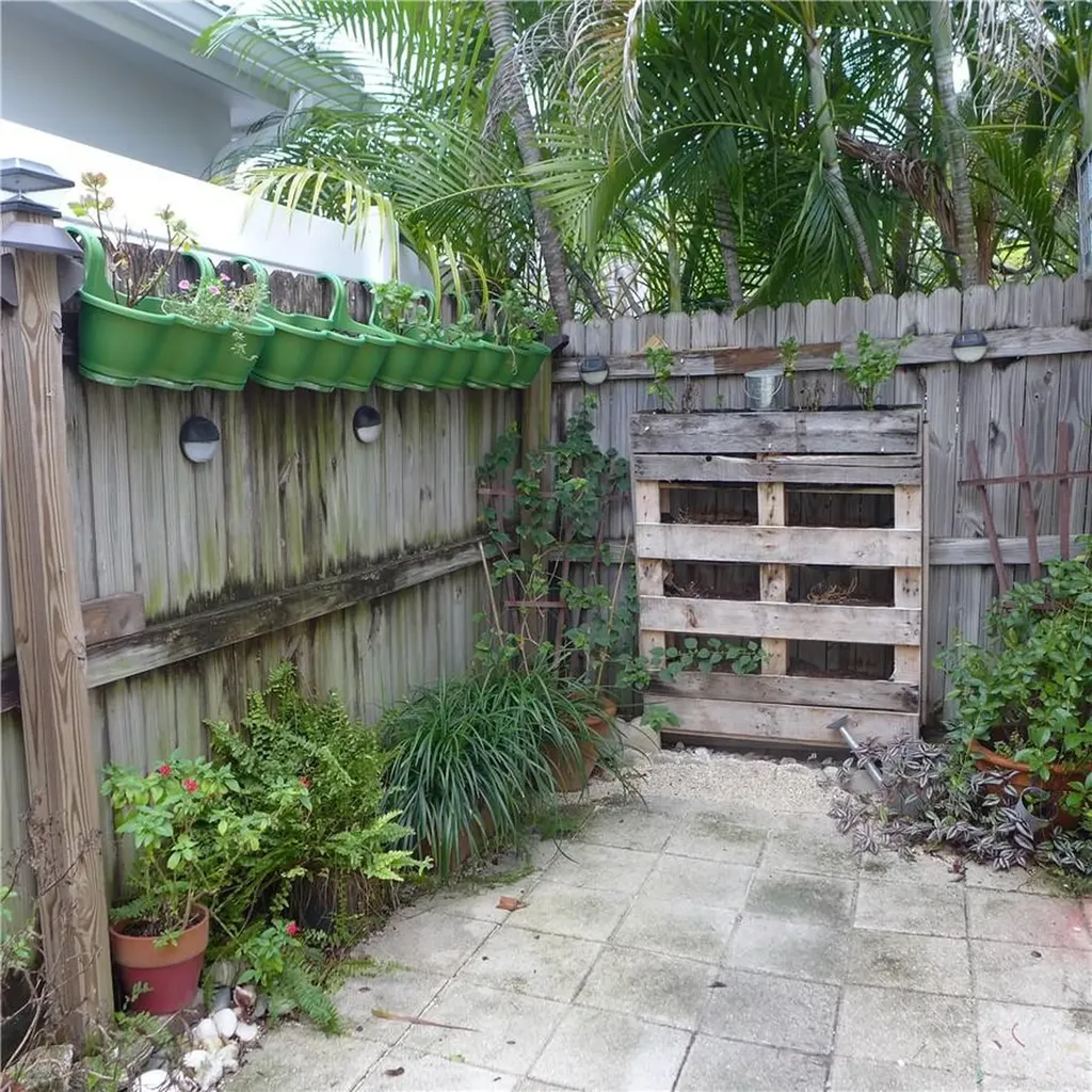 812 NE 15 Avenue Fort Lauderdale FL 33304