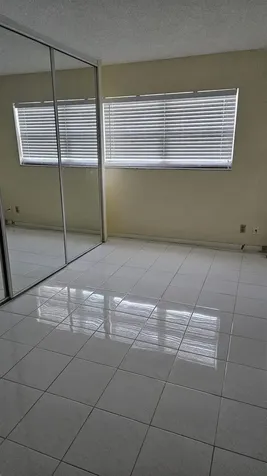4042 NW 19th Street Fort Lauderdale FL 33313