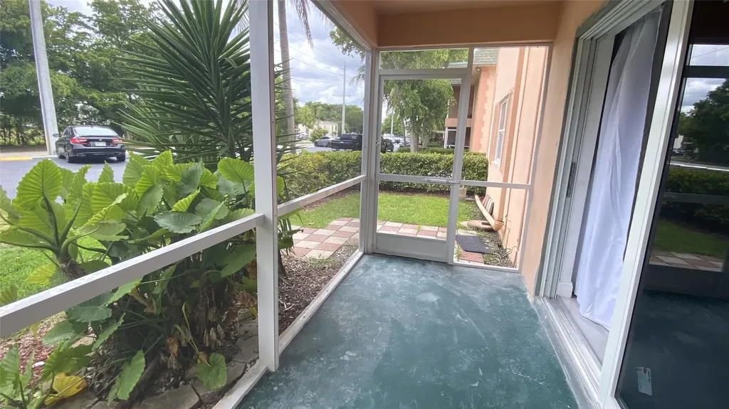 770 SE 2nd Avenue Deerfield Beach FL 33441