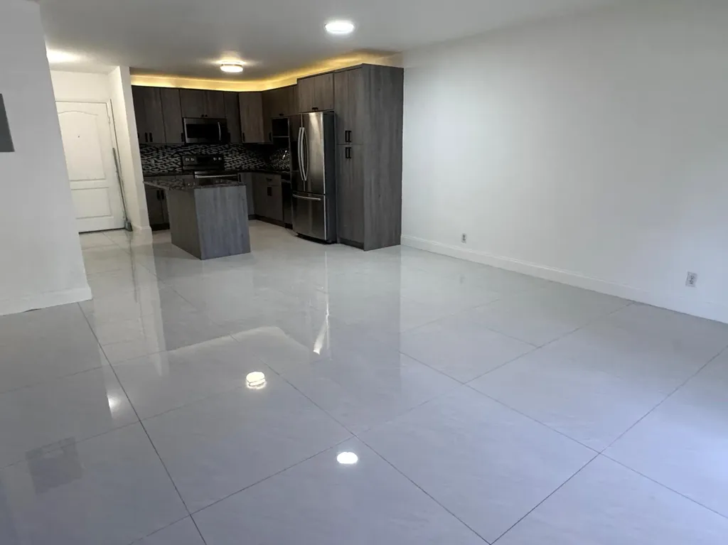 770 SE 2nd Avenue Deerfield Beach FL 33441