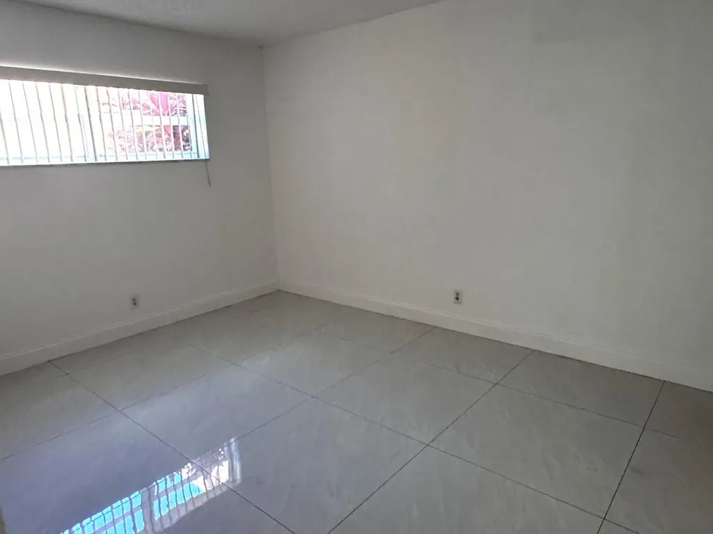 770 SE 2nd Avenue Deerfield Beach FL 33441