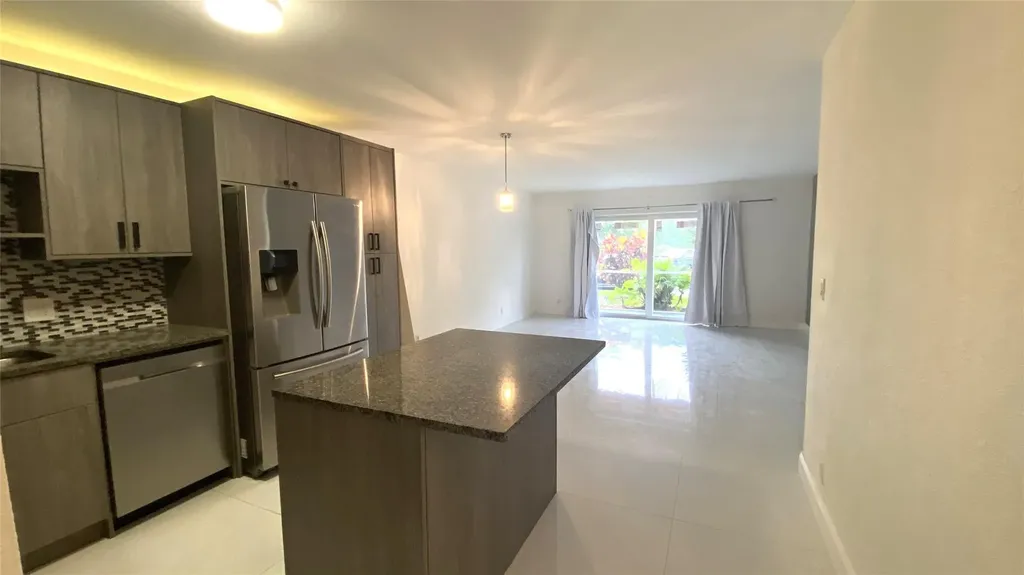 770 SE 2nd Avenue Deerfield Beach FL 33441