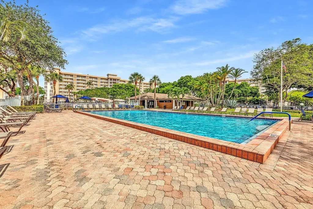 2651 S Course Drive Pompano Beach FL 33069
