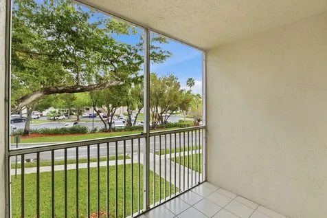 9511 Weldon Circle Tamarac FL 33321