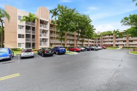 9511 Weldon Circle Tamarac FL 33321