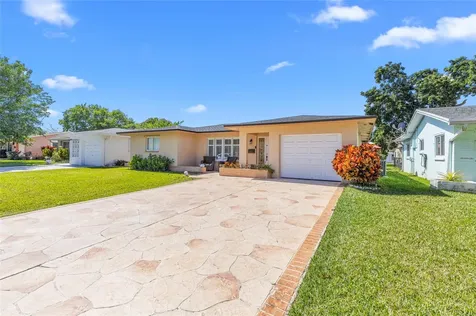 5607 NW 49th Avenue Tamarac FL 33319