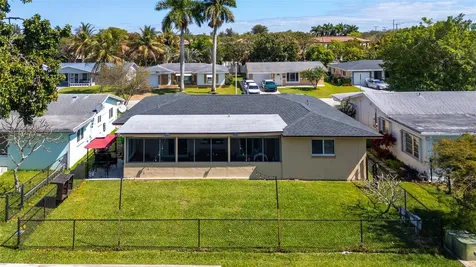 5607 NW 49th Avenue Tamarac FL 33319