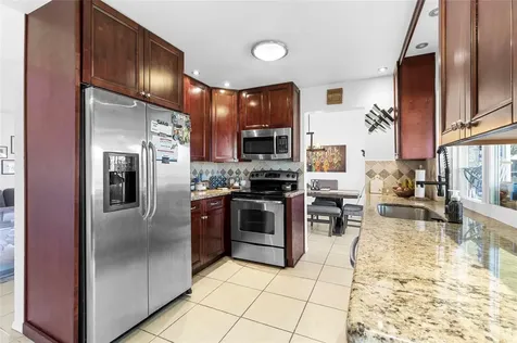 5607 NW 49th Avenue Tamarac FL 33319