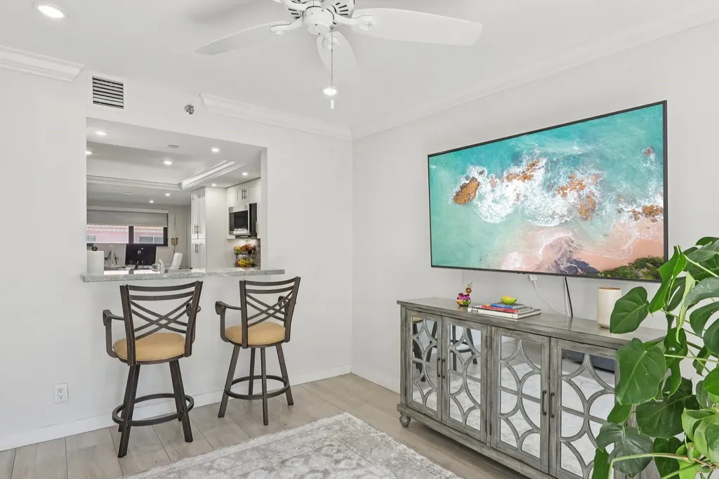 665 SE 21st Avenue Deerfield Beach FL 33441