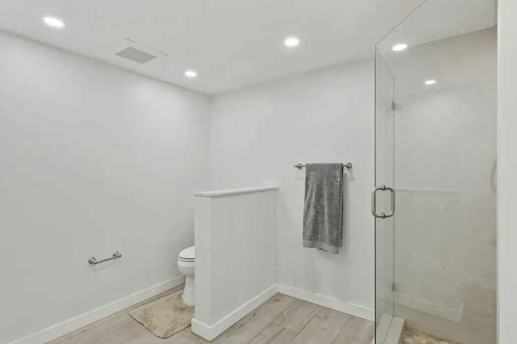 665 SE 21st Avenue Deerfield Beach FL 33441