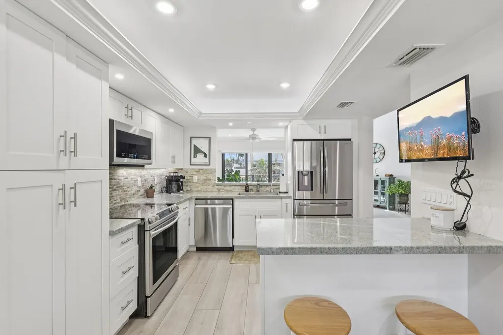 665 SE 21st Avenue Deerfield Beach FL 33441