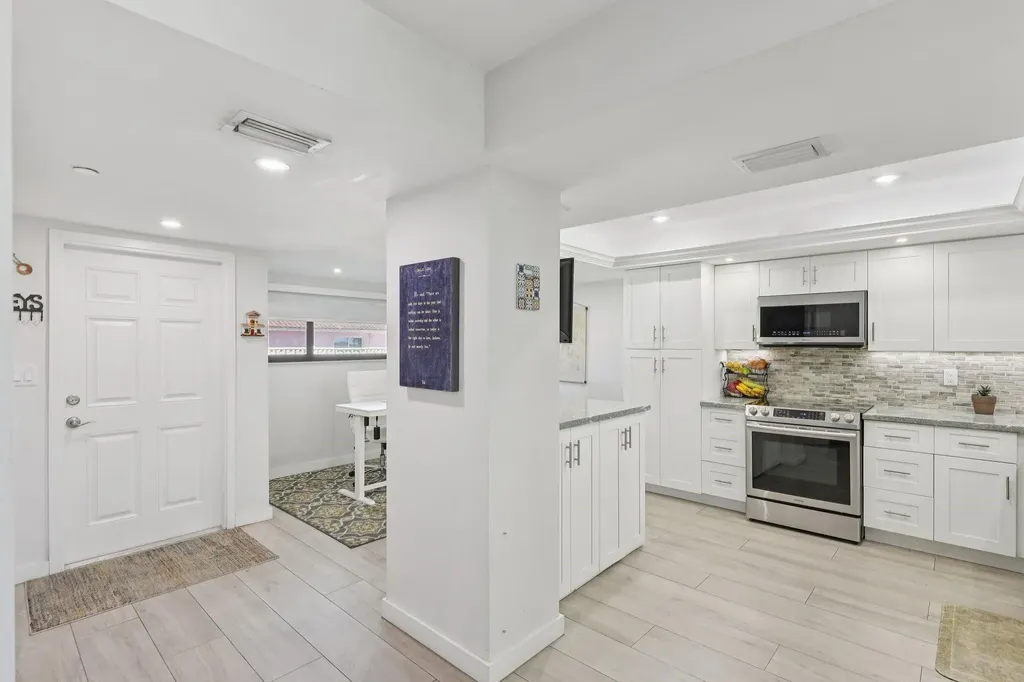 665 SE 21st Avenue Deerfield Beach FL 33441