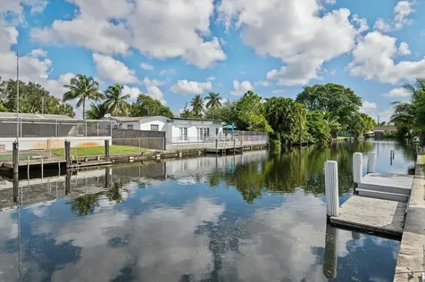 1921 NW 31st Court Oakland Park FL 33309