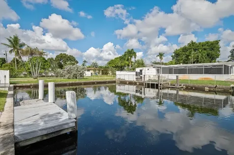 1921 NW 31st Court Oakland Park FL 33309