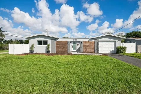 1921 NW 31st Court Oakland Park FL 33309