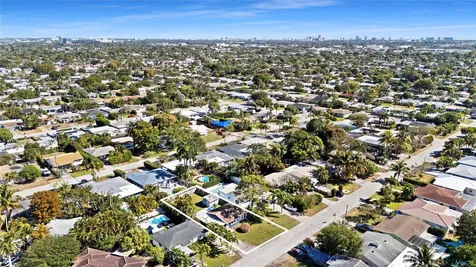 41 NE 46th Street Oakland Park FL 33334