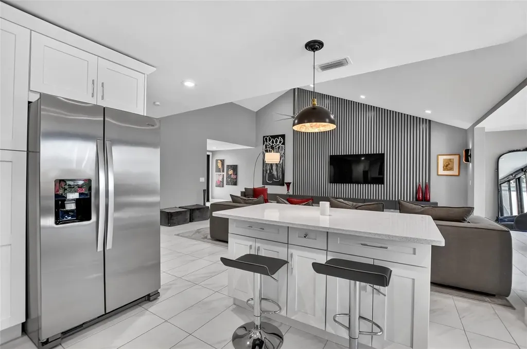 19480 Sawgrass Drive Boca Raton FL 33434