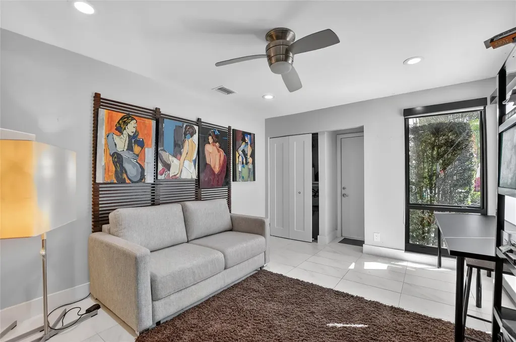 19480 Sawgrass Drive Boca Raton FL 33434